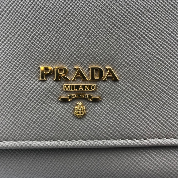 ❤️SOLD❤️ PRADA Saffiano Metal Chain Wallet Gray - Picture 3 of 8